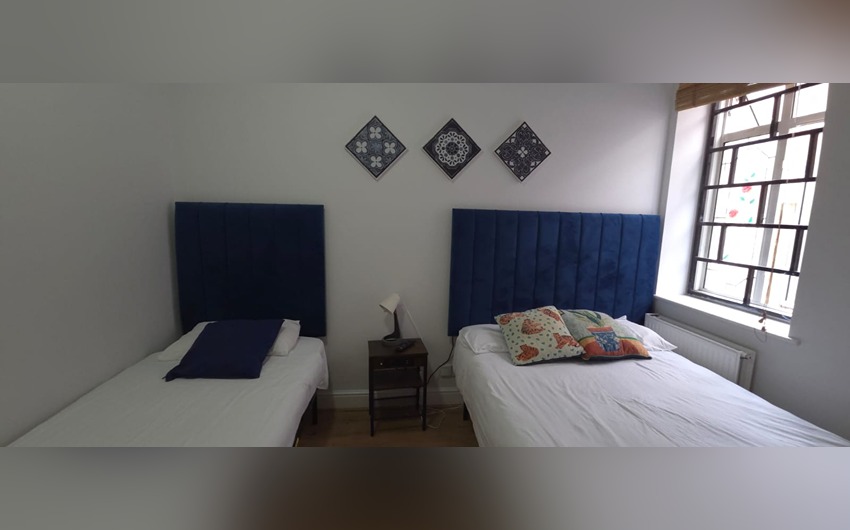 Triple room at Golders Park Hotel