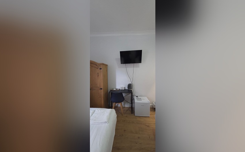 Facilities at Golders Park Hotel