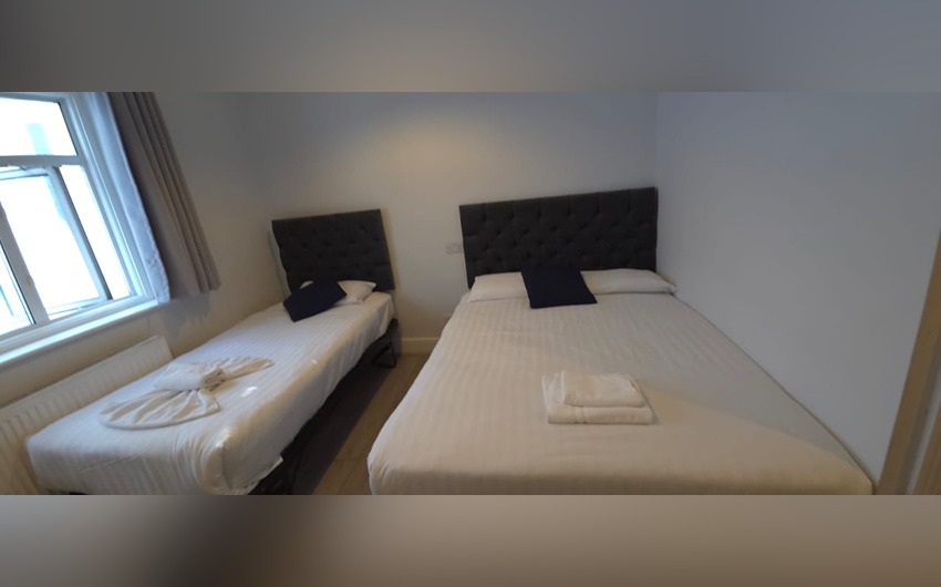 Triple room at Golders Park Hotel
