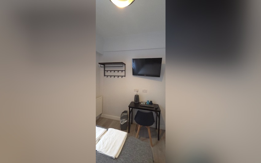 Facilities at Golders Park Hotel